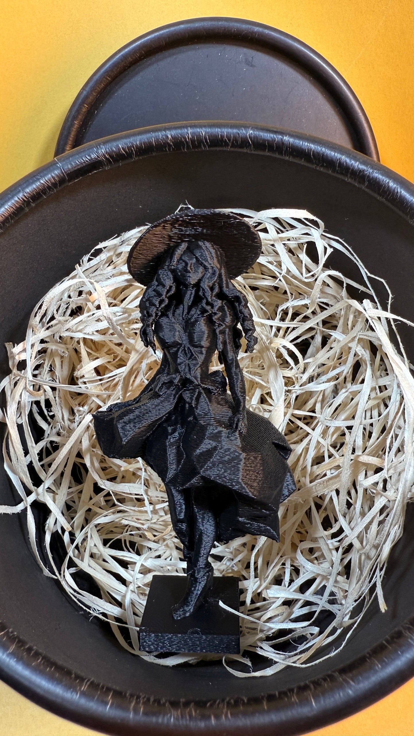 Playful Witch - Geometric Figurine